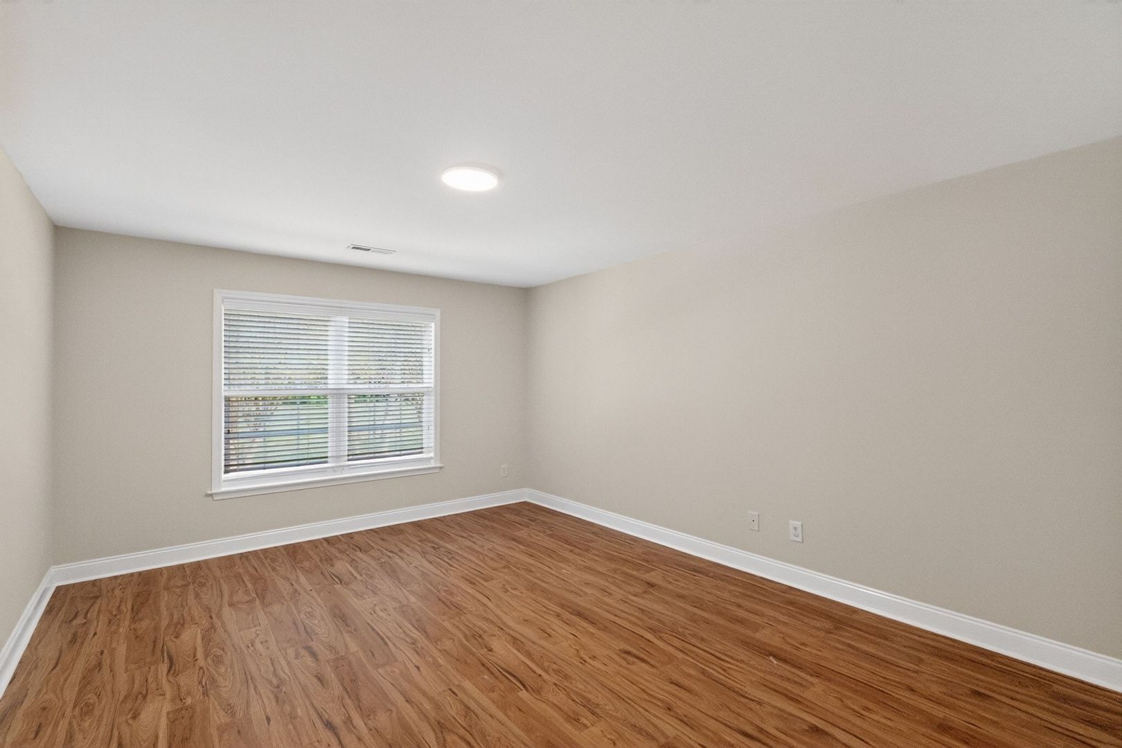 Building Photo - 124 Quality Dr