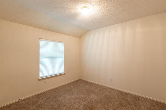 Building Photo - 3713 Pinetree Dr