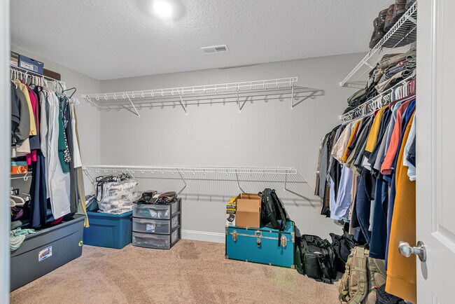 Building Photo - 293 Crossroads Store Dr