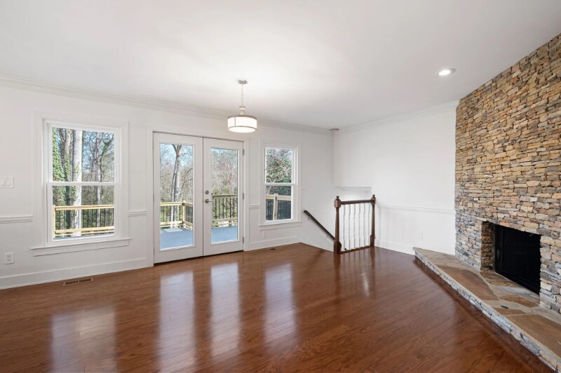 Building Photo - 1986 Willeo Creek Point