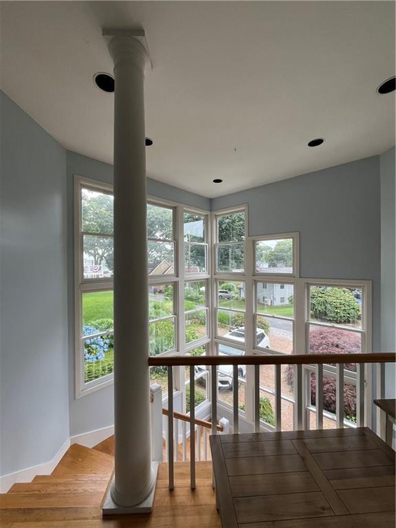 Building Photo - 7 Cove Rd