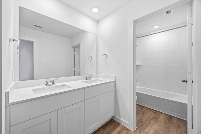 Building Photo - 28262 Meadowlark Sky Dr