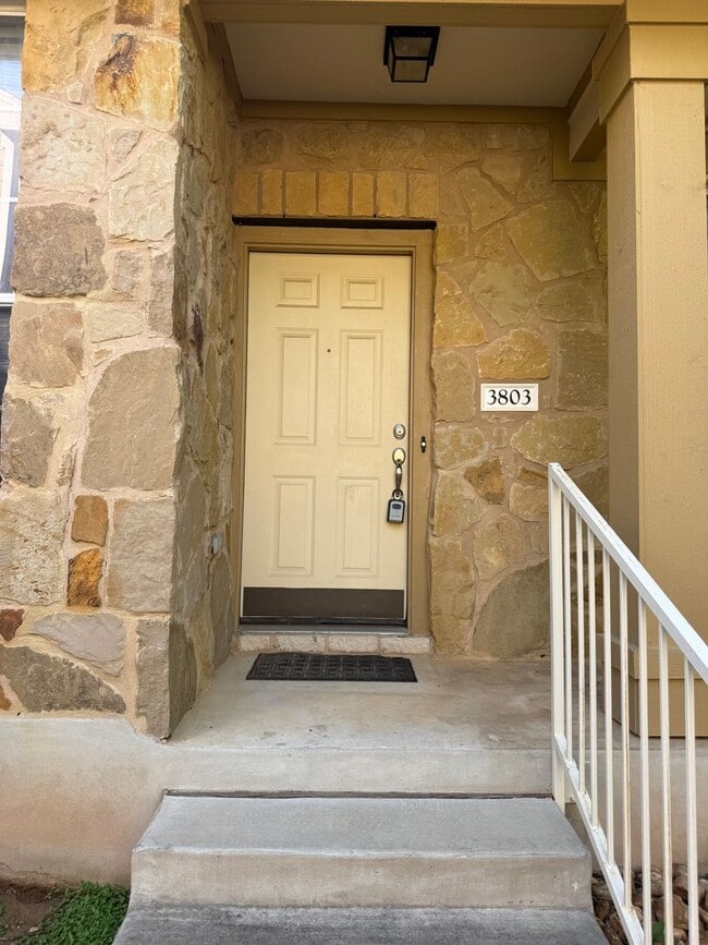 Building Photo - Great 2 Bed 2 Bath Condo!