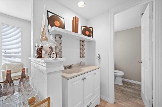 Building Photo - 15167 Kimberley Ct