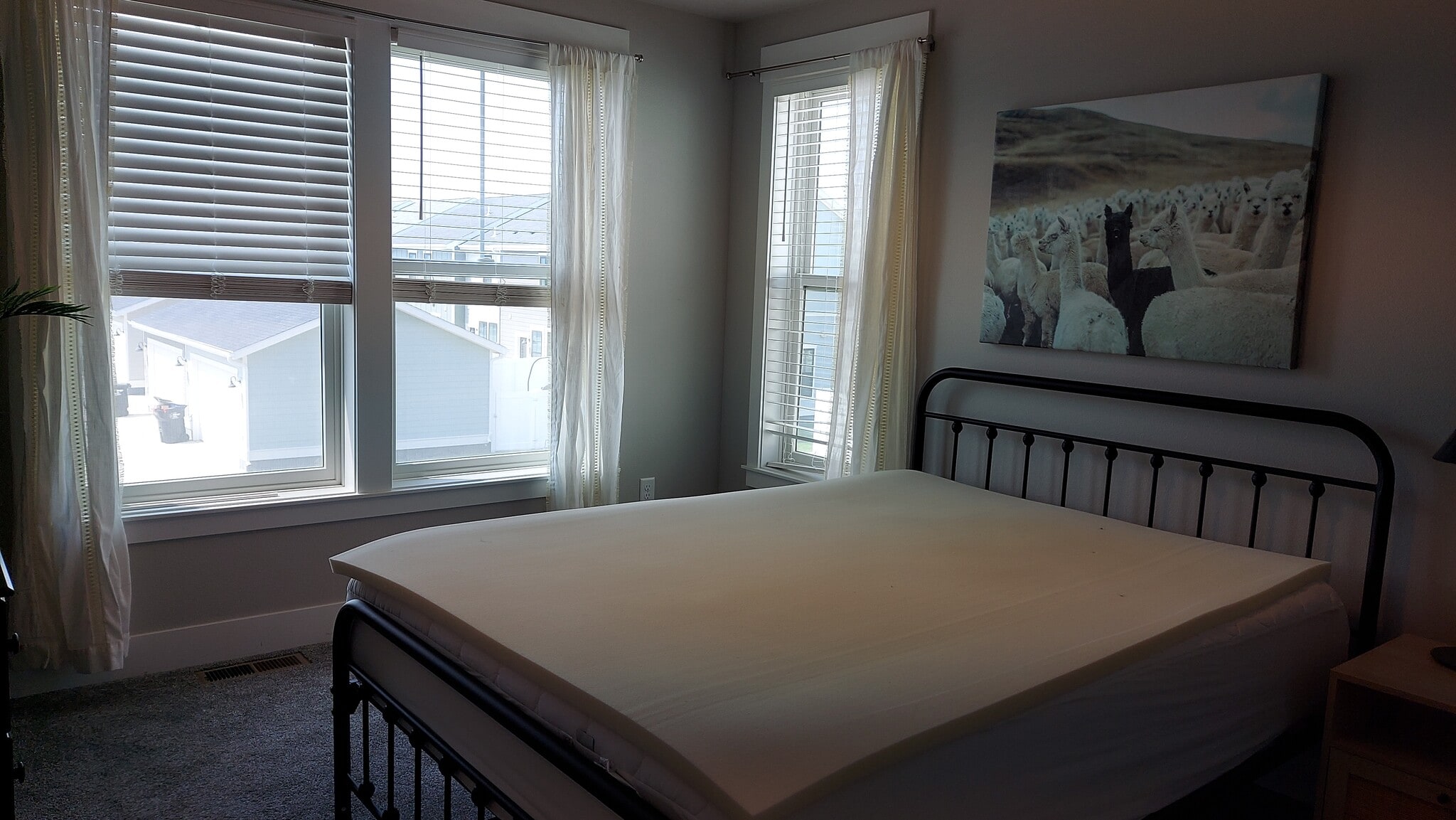 Building Photo - 6145 Farmstead Ave