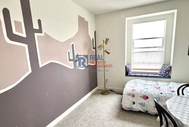 Building Photo - 2056 Sicily Cir