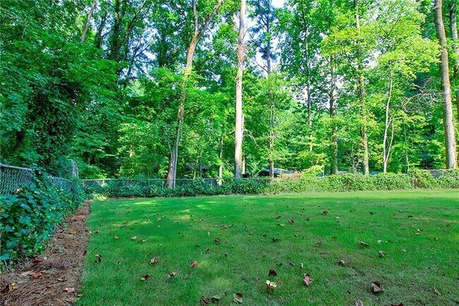 Building Photo - 4176 Triple Creek Ct NE