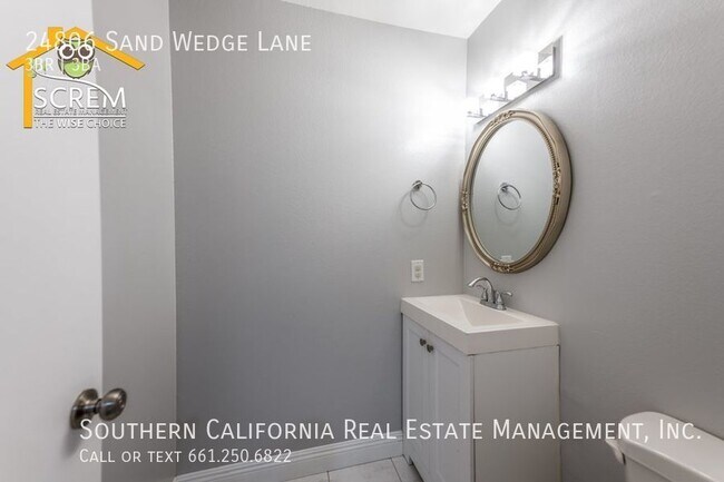 Building Photo - Three bedroom Townhome at Valencia Fairways