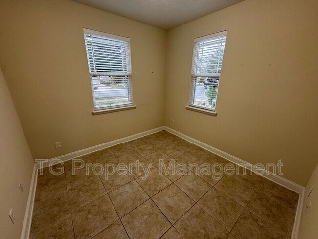 Building Photo - 14420 Serenoa Dr