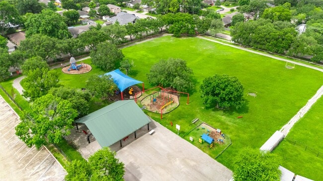 Building Photo - 4831 Stillbrooke Dr