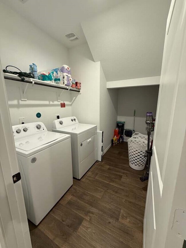 Building Photo - 21202 Frosted Fern Ln