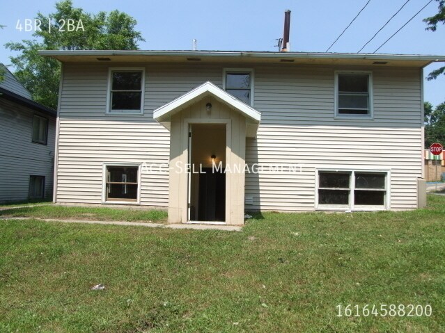 Building Photo - 530 Hall St SE