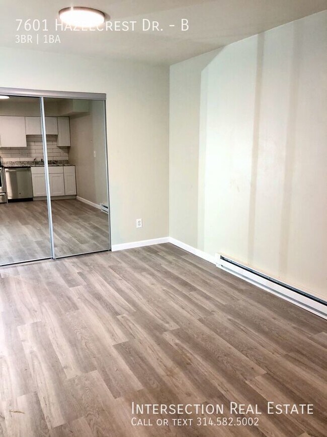 Building Photo - Completely Updated Hazelwood 3bd/1ba Condo...