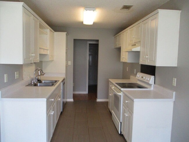 Building Photo - Great Location in Columbia County