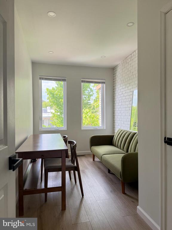 Building Photo - 5326 9th St NW