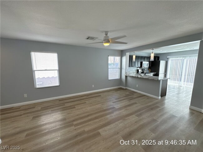 Building Photo - 10006 Mardagen St