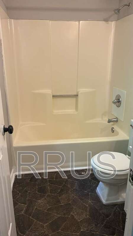 Building Photo - 2934 Lakemont Dr SW