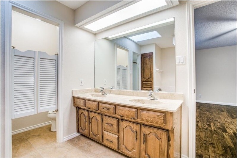 Building Photo - 224 Simmons Dr