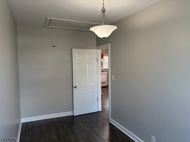 Building Photo - 106 Grand St