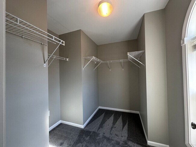 Building Photo - 66 Great Oak Ct