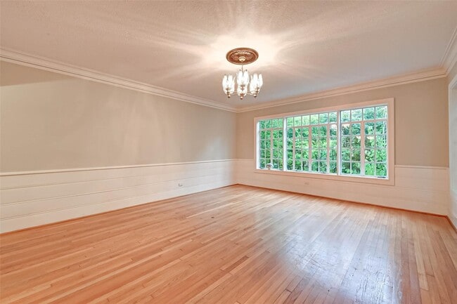 Building Photo - 4628 Roseneath Dr