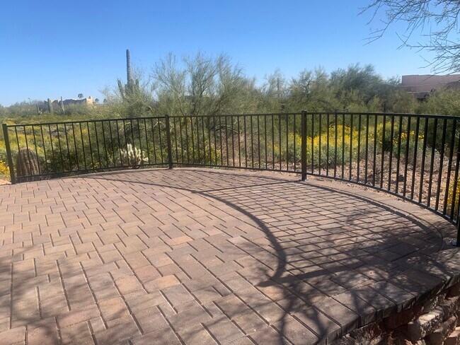 Back Patio w/pavers - 8317 E Scarlet