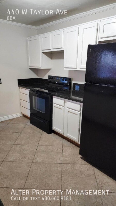 Building Photo - 440 W Taylor Ave