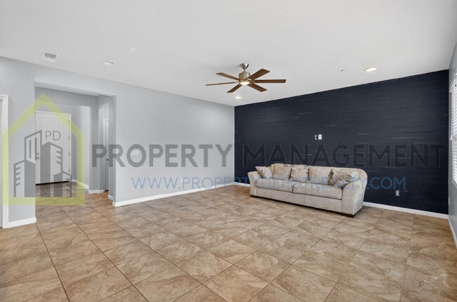 Building Photo - Spacious Elegance Awaits: 4-Bedroom Home with Hardwood Floors in Elk Grove!