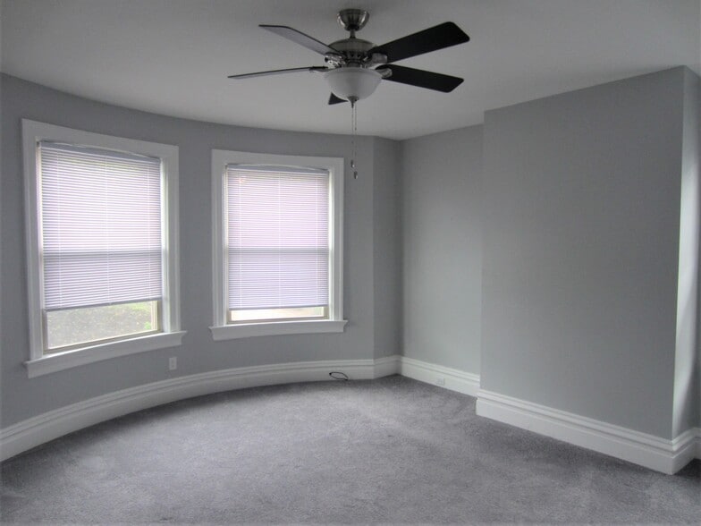 Building Photo - 203 S Braddock Ave
