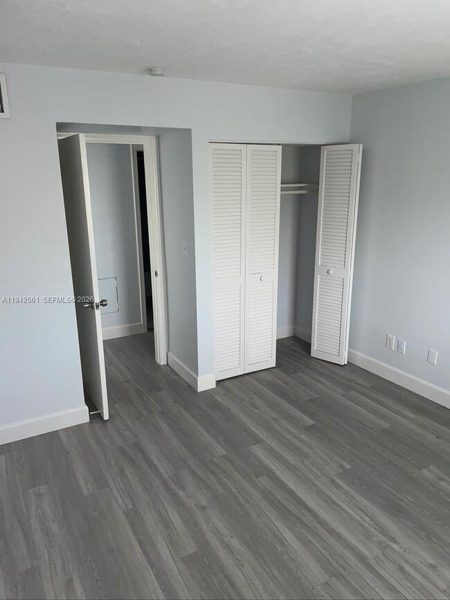 Building Photo - 8701 SW 141st St