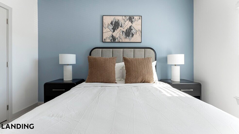 Building Photo - 6000 Front St