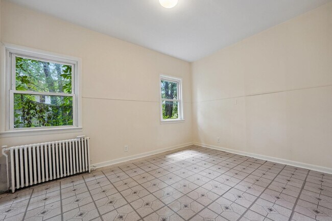 Building Photo - 414 Monastery Pl