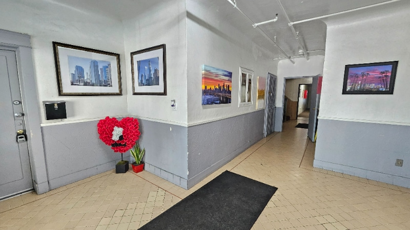 Building Photo - 1026 Ingraham St