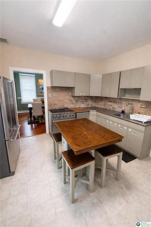 Building Photo - 10637 Schantz Rd