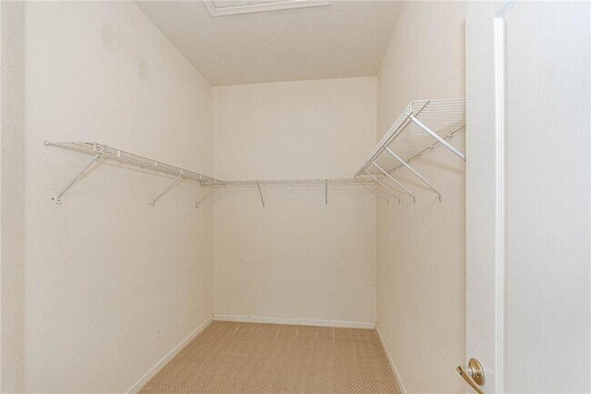 Building Photo - 5717 Spanish River Rd