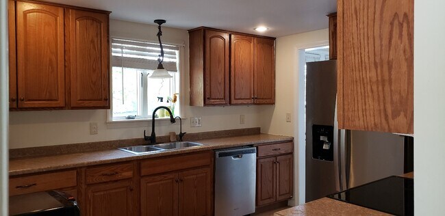 Building Photo - 347 Rindge Tpke