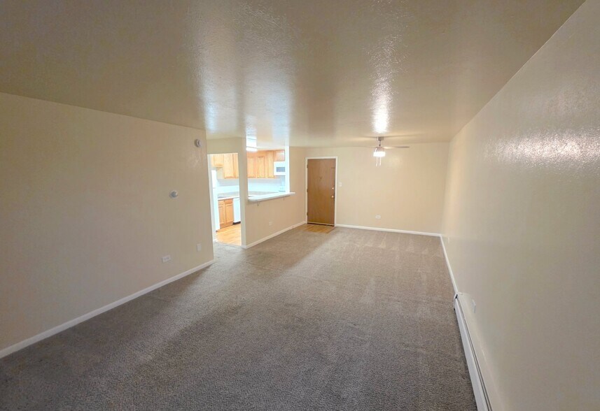 Building Photo - 1375 Everett Ct