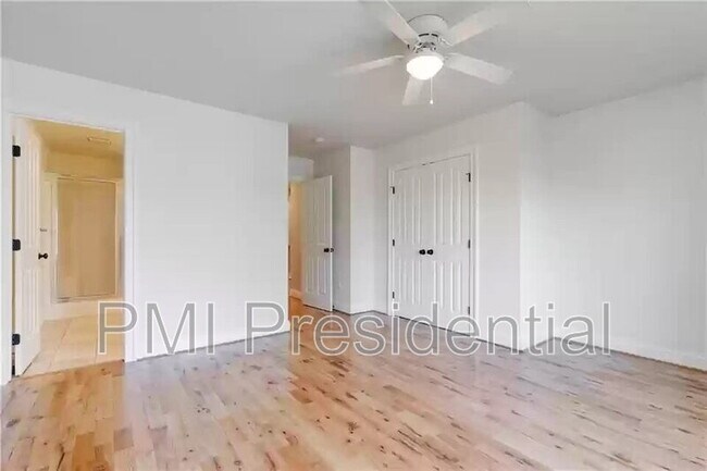 Building Photo - 1107 N 27th St