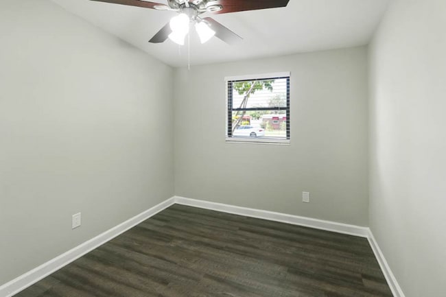 Building Photo - 6813 Tuttle St