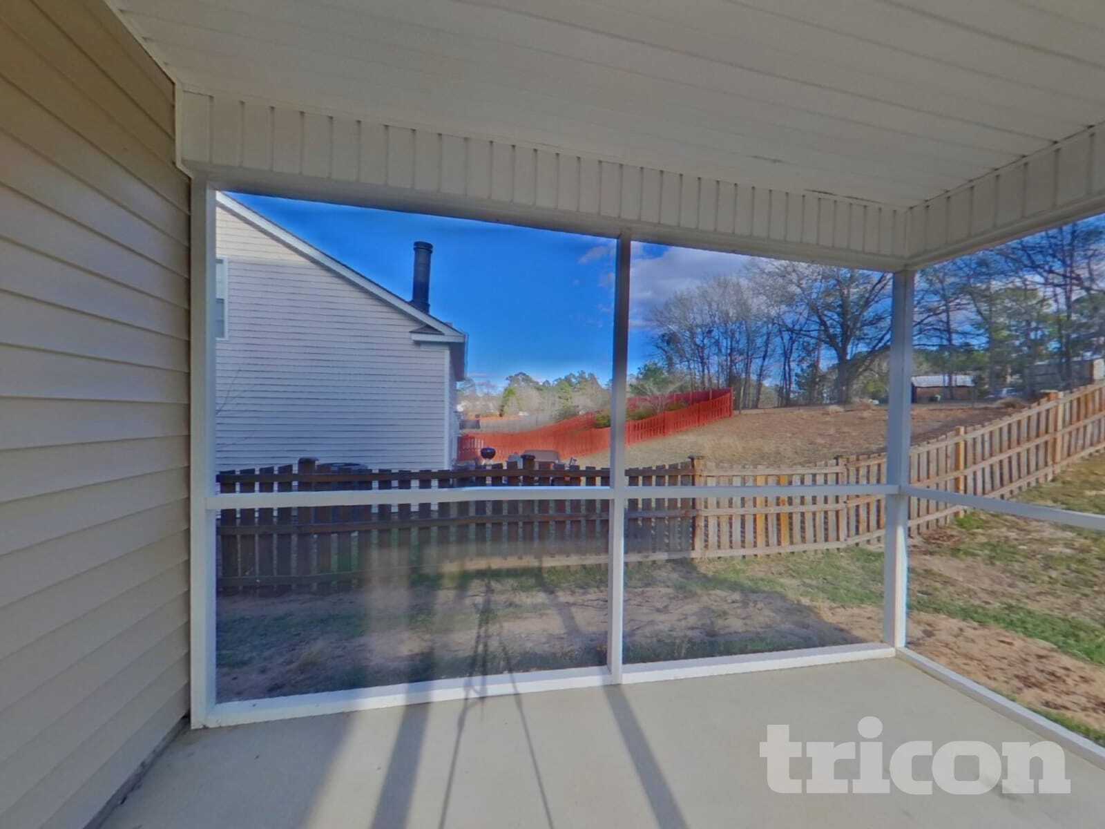 Building Photo - 1952 Lake Carolina Dr