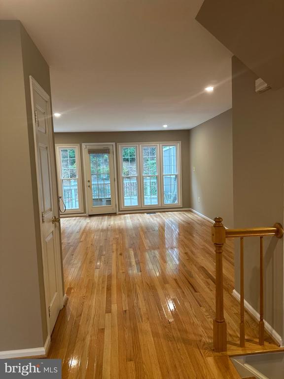 Building Photo - 208 Fair Oaks Ave
