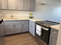 Building Photo - Likini West