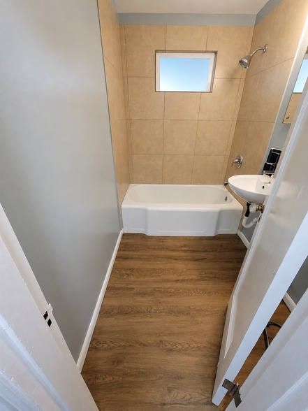 Bathroom - 4424 42nd Ave SW