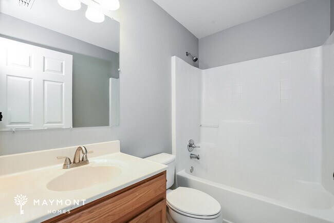 Building Photo - 14145 Econ Woods Ln