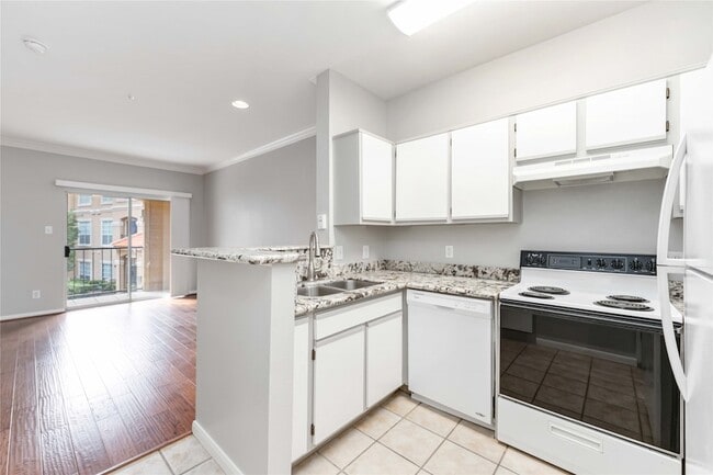 Building Photo - 3231 Allen Pkwy