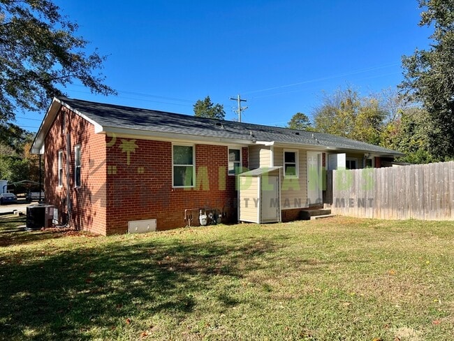 Building Photo - 7116 Patterson Rd