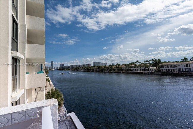 Building Photo - 1500 S Ocean Dr