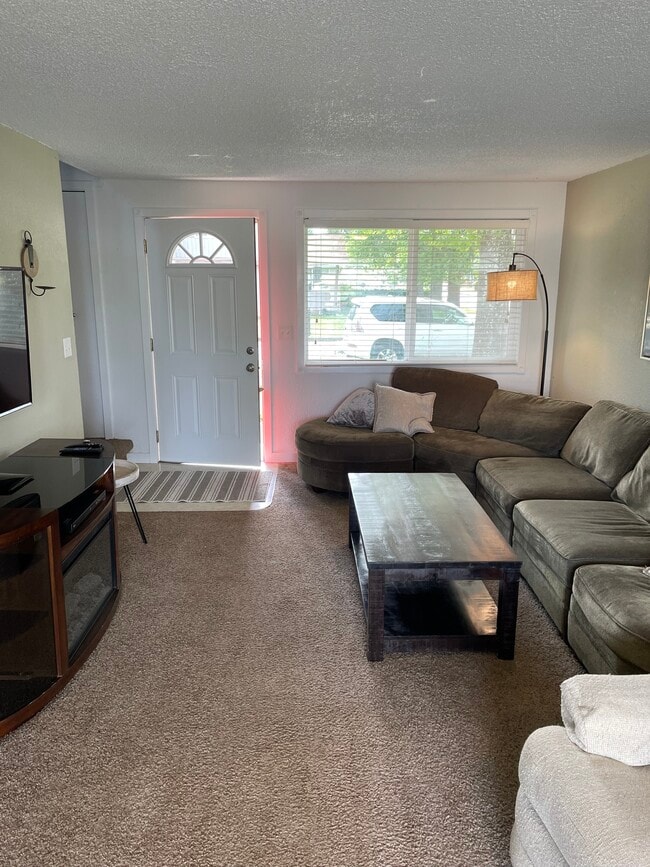 Building Photo - 5120 E St