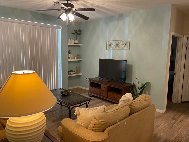 Building Photo - 8815 Dunes Ct