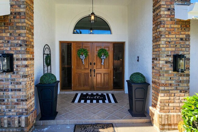 Building Photo - 28450 Winthrop Cir